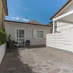 Casa Giuditta By Interhome Prázdninový dům Lido di Camaiore